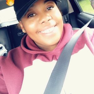 Meet your Posher, Jasmine